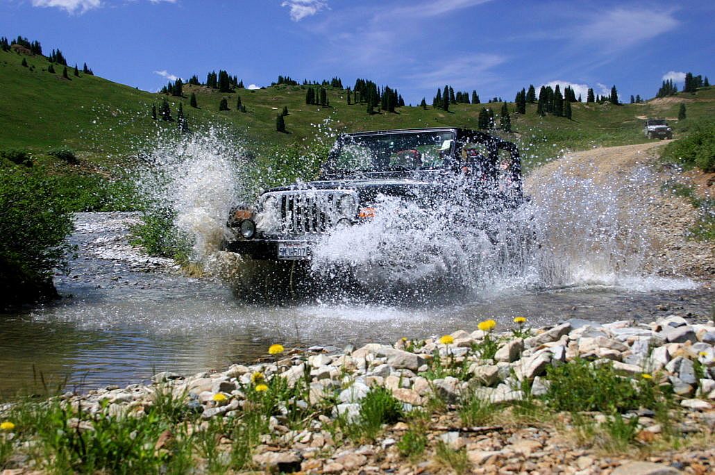 jeep-splash-1431935-1599x1061-1030x684